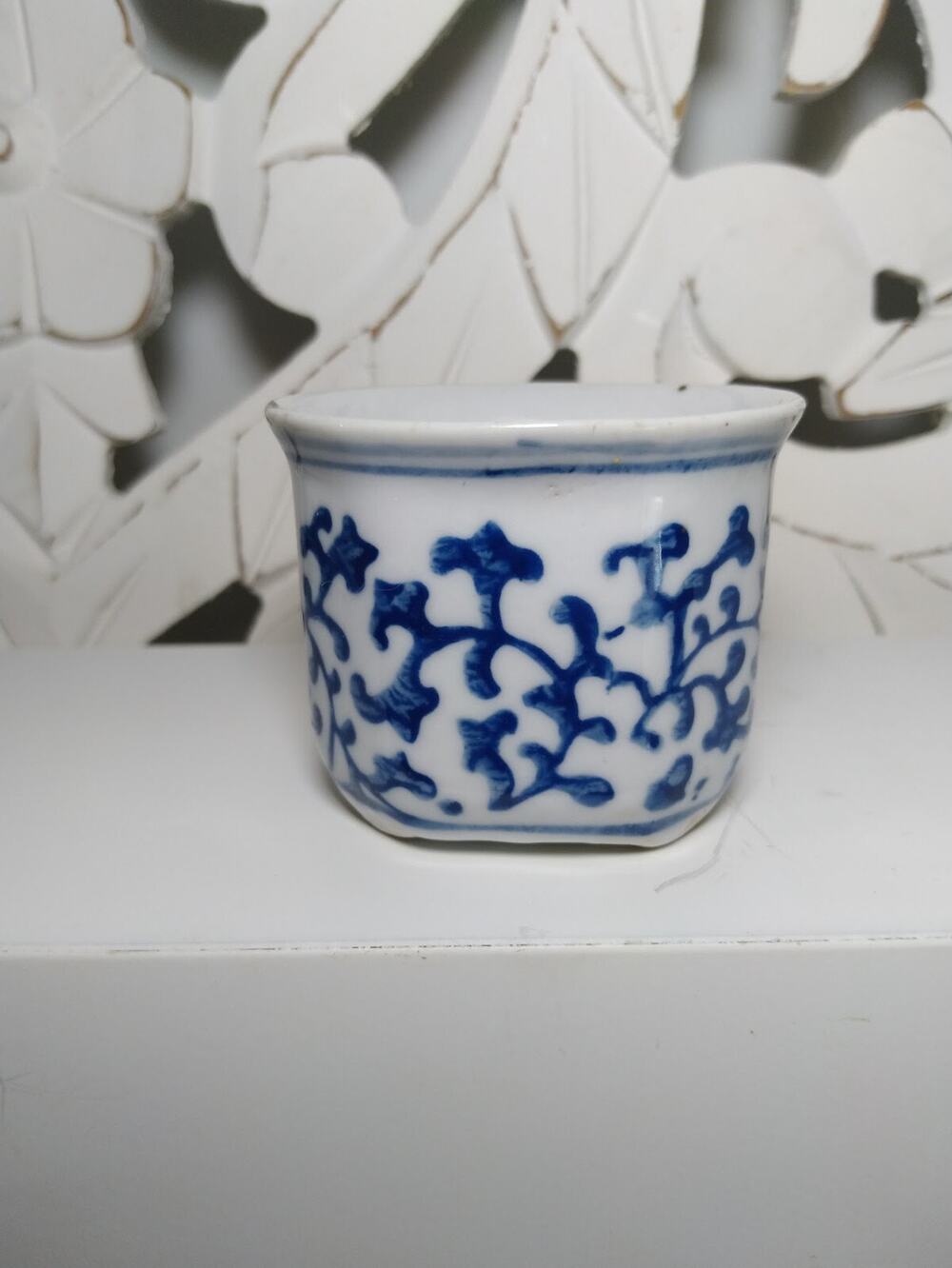 Vintage Chinese Blue White Porcelain Small Sake Teacup Toothpick Holder